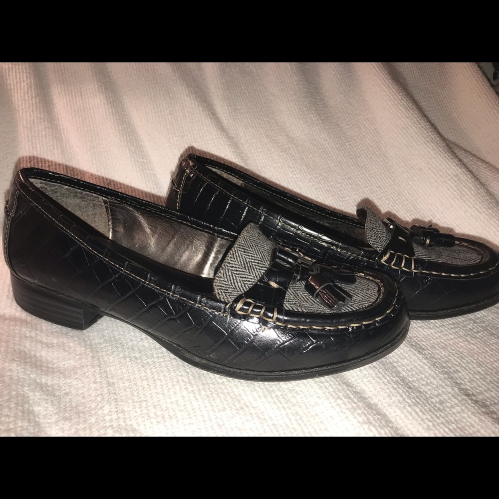 Black crocodile style loafers